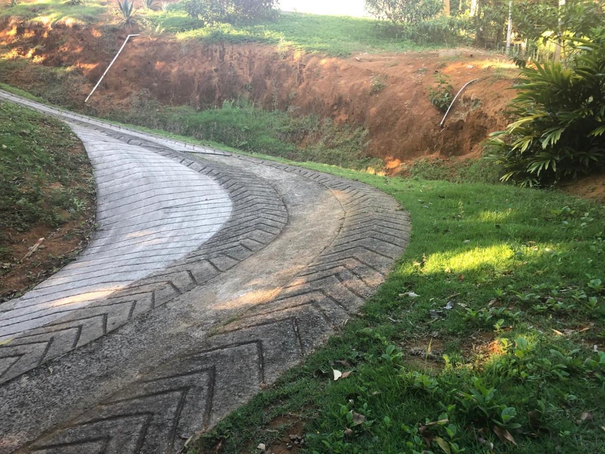Alojamento de Turismo Selvagem Lindo Chale Em Campinho